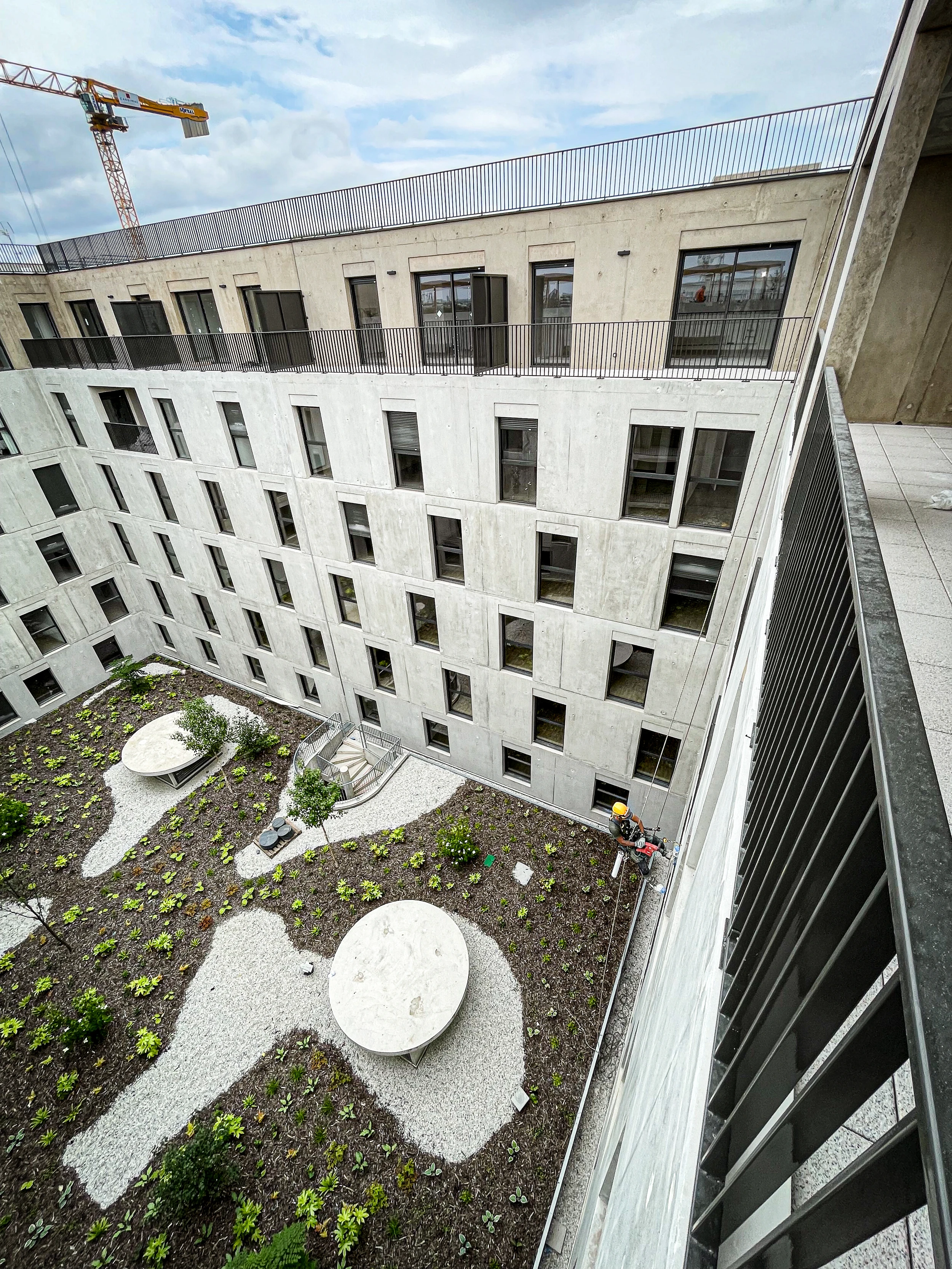 Intervention de cordistes MS Access pour emballé c’est pesé chez QUANTHIC OCEAN à Bordeaux (bâtiment) – 3